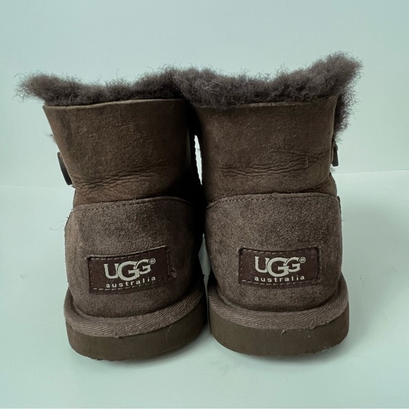 Chocolate Brown UGG Boots. Size US4 - Picture 3 of 11